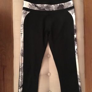 Fabletics Floral Legging - BUY 2 GET 15% OFF!